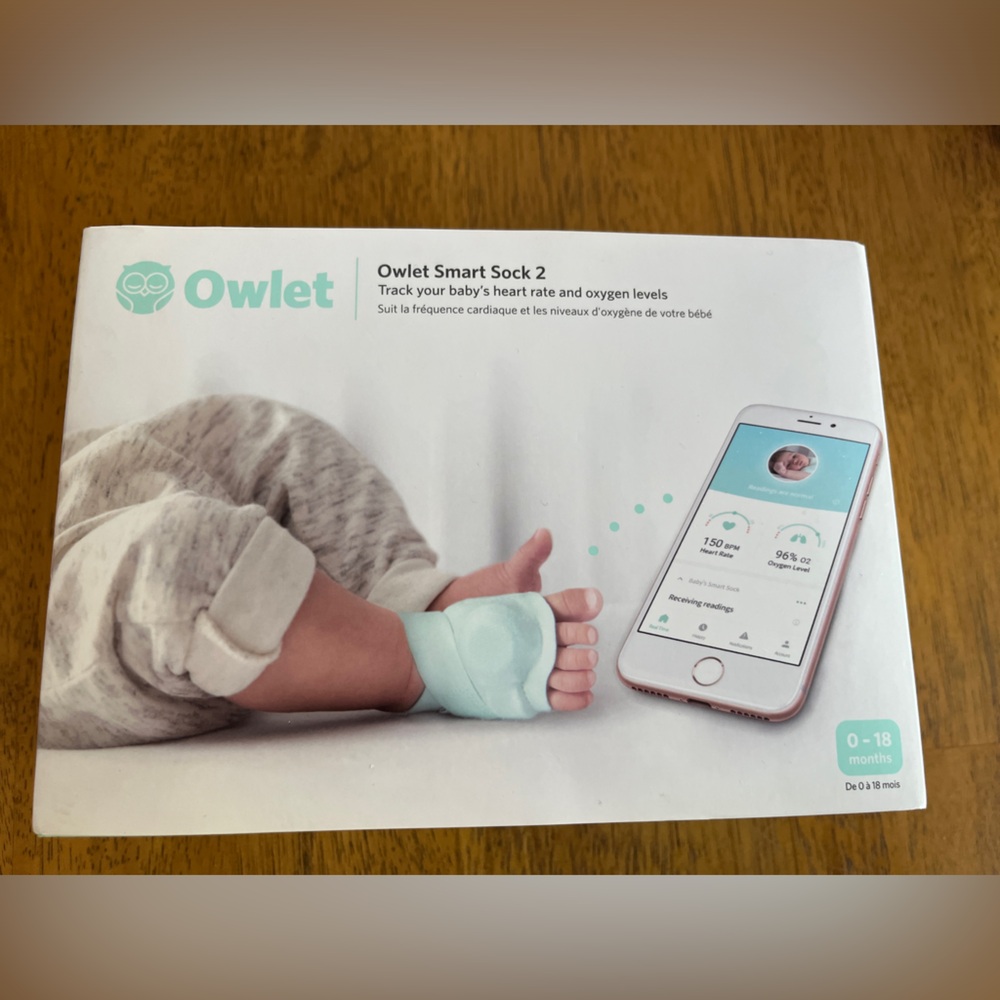 Owlet Smart Sock 2 preowned working with all parts, base, socks up to age 18 mo.